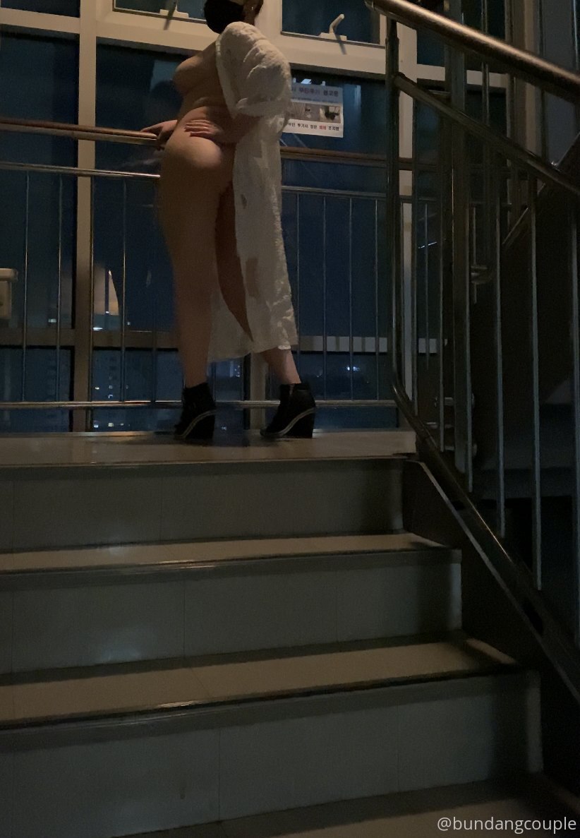 【2023-07-18】Horny nurse wants sxx..💋.m4v